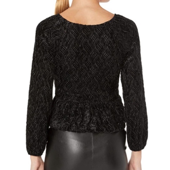 Ali & Jay Black LS Textured Velvet Peplum Top - Picture 3 of 10